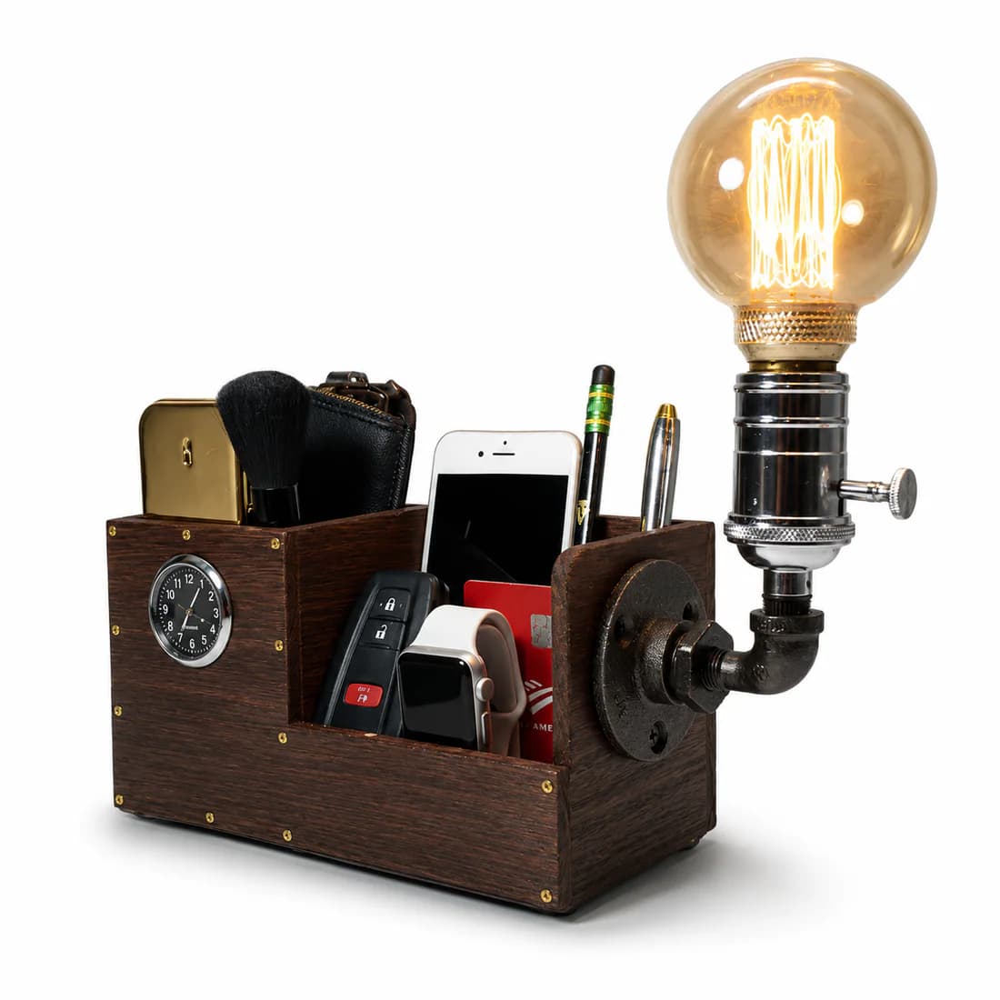 Organizer Edison Lamp in a warm industrial room